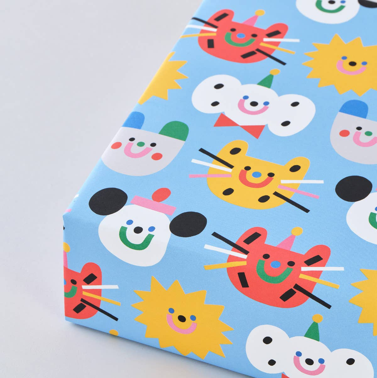 Happy Friends' Gift Wrap