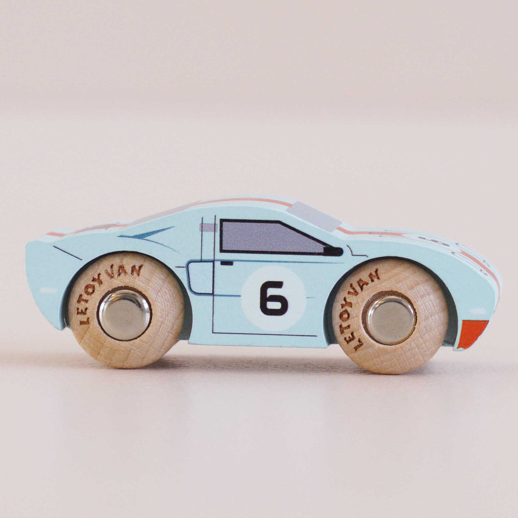Le Toy Van - No. 26 GT145 Fred