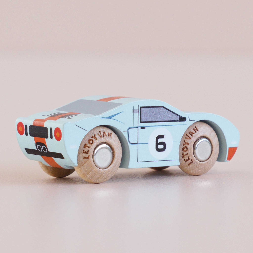 Le Toy Van - No. 26 GT145 Fred