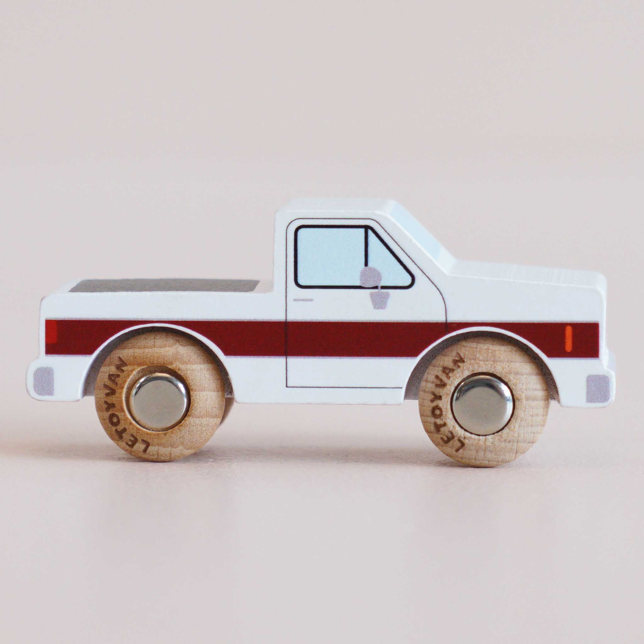 Le Toy Van - No. 30 GT165 Charlie