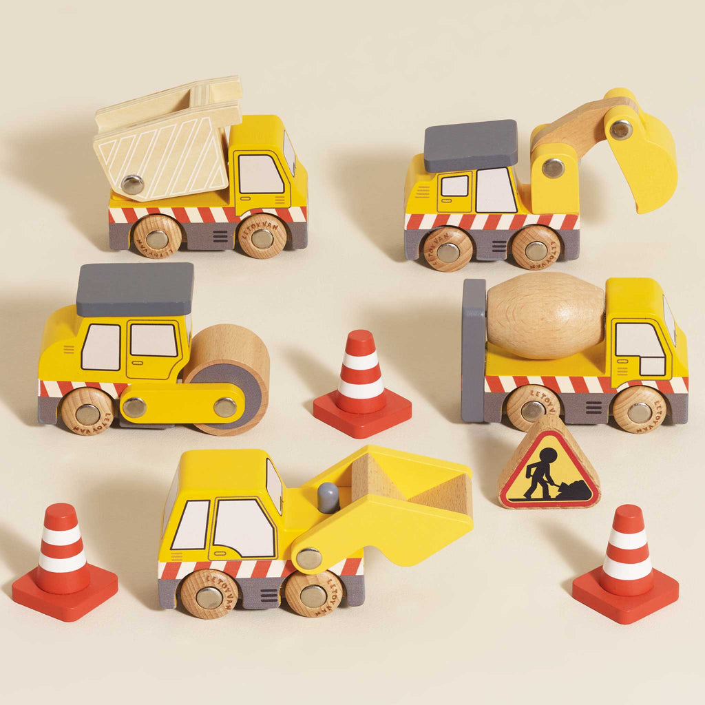 Le Toy Van - Construction Toy Cars, Trucks & Diggers Set
