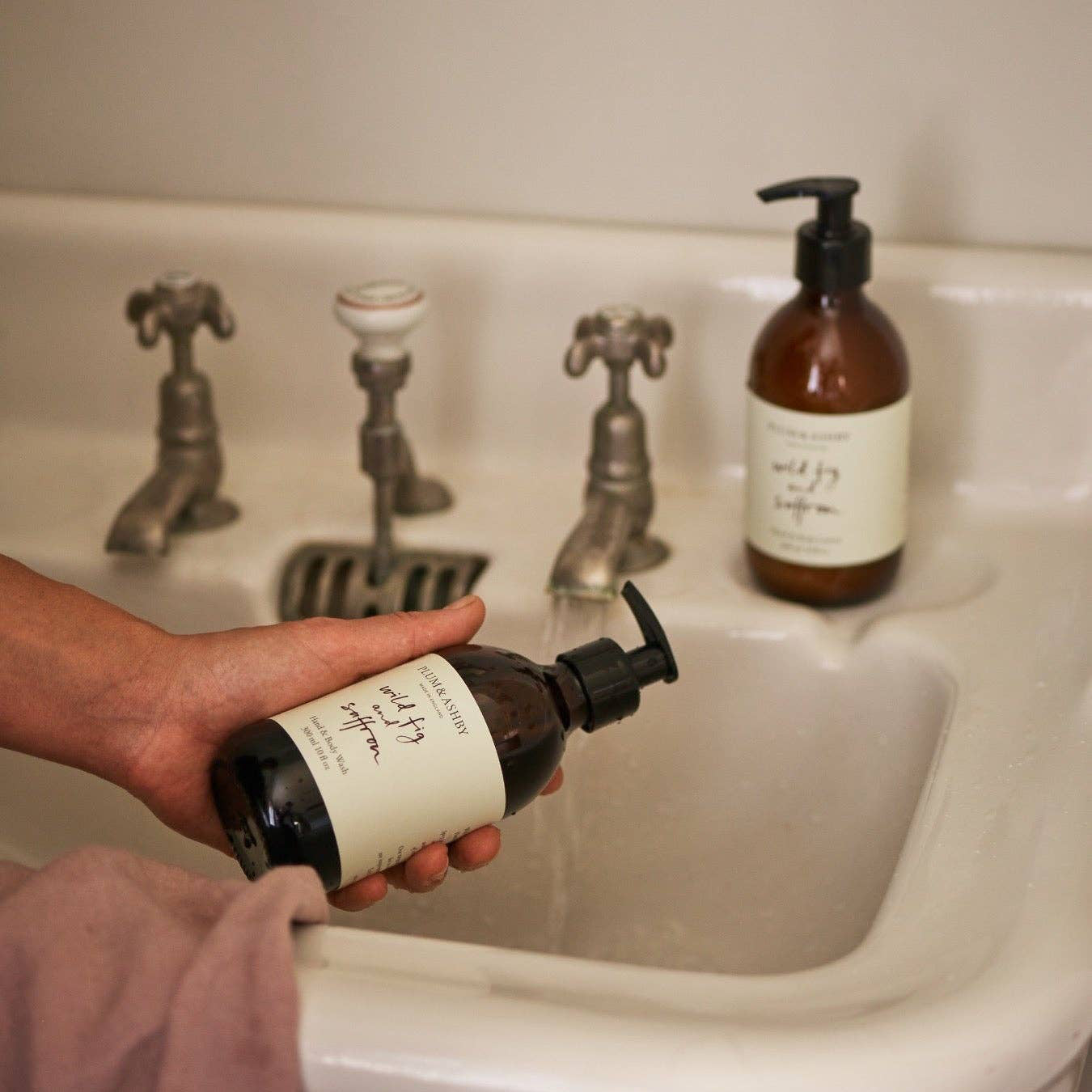 Wild Fig & Saffron Hand & Body Wash 300ml