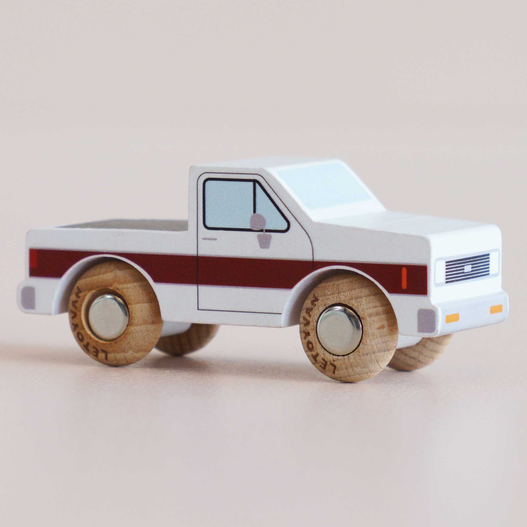 Le Toy Van - No. 30 GT165 Charlie